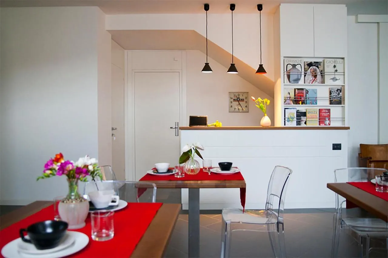 Foyer Rooms & Suites Affittacamere Cagliari Włochy